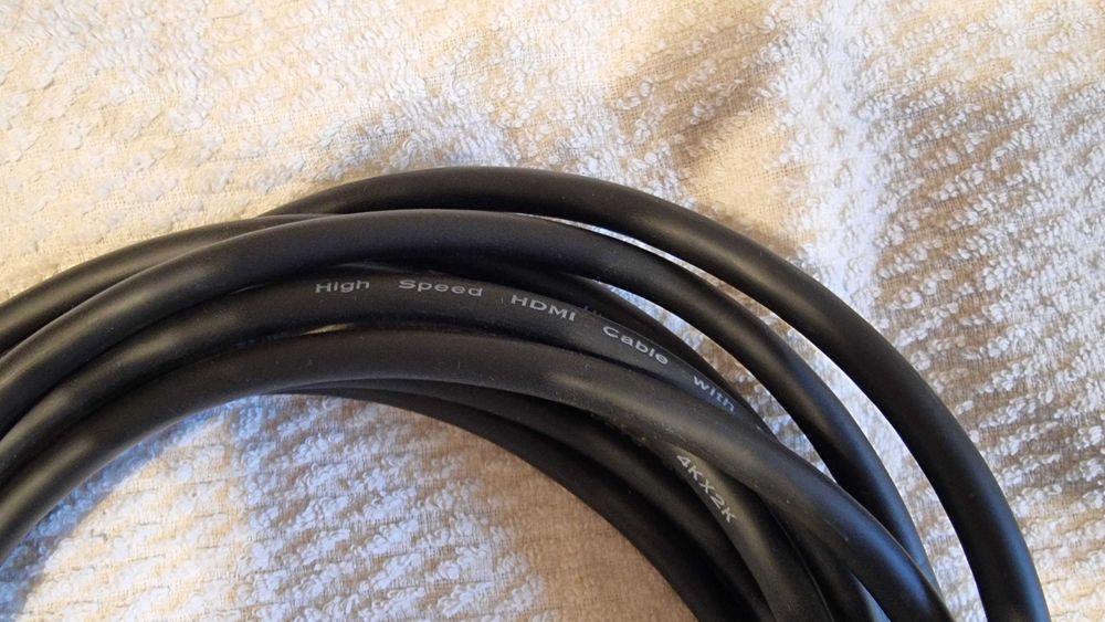 Продам кабели HDMI-HDMI 2.1 и 2.0 (5 метров, 2 метра)