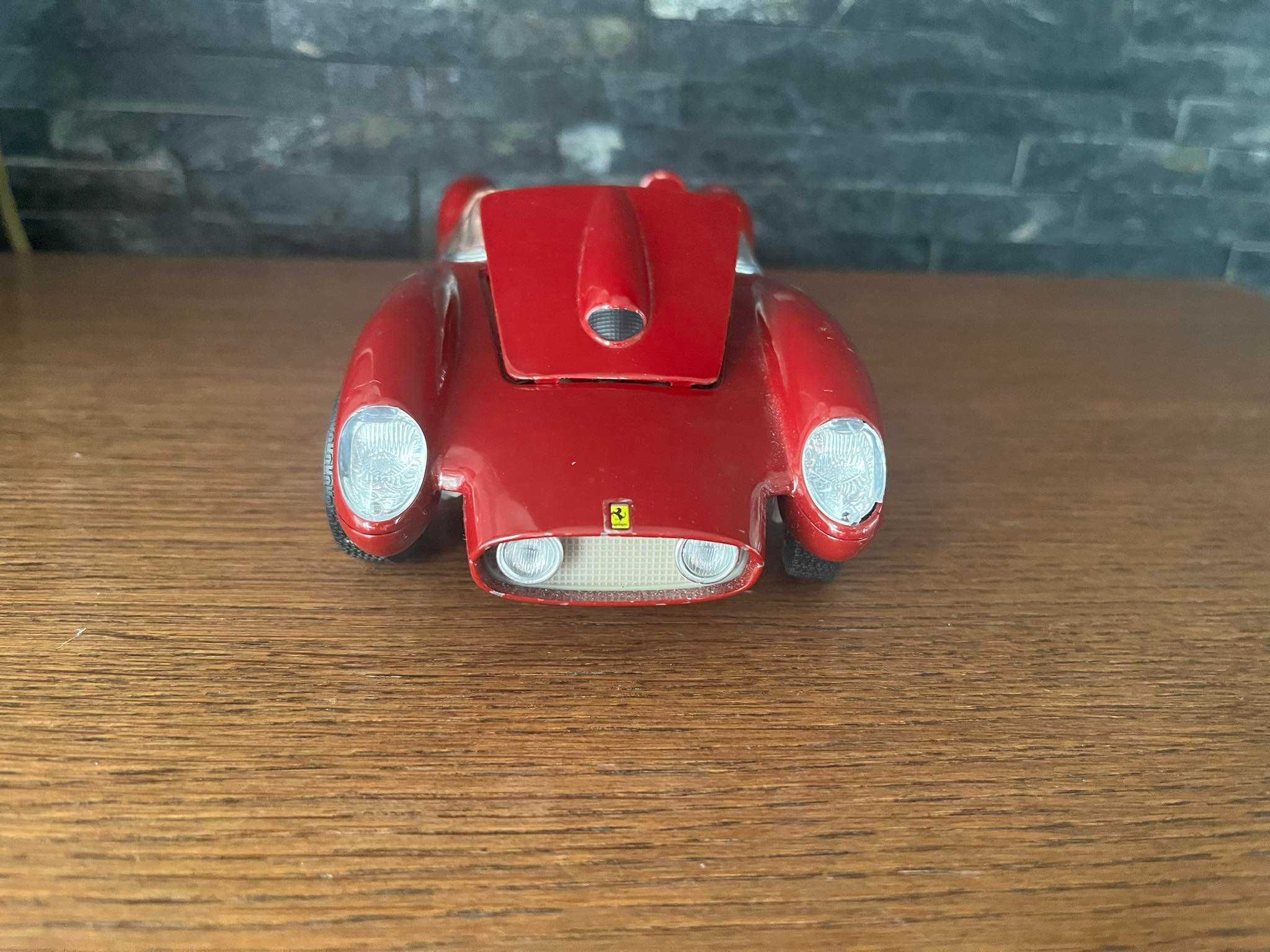 Ferrari 1958  250 Testa Rossa  1:18