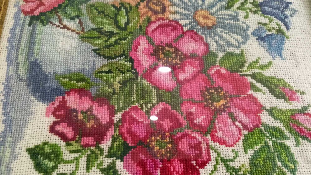 Obraz stary z haftem ręcznym 30 x 40 cm, krzyżykowy, rama