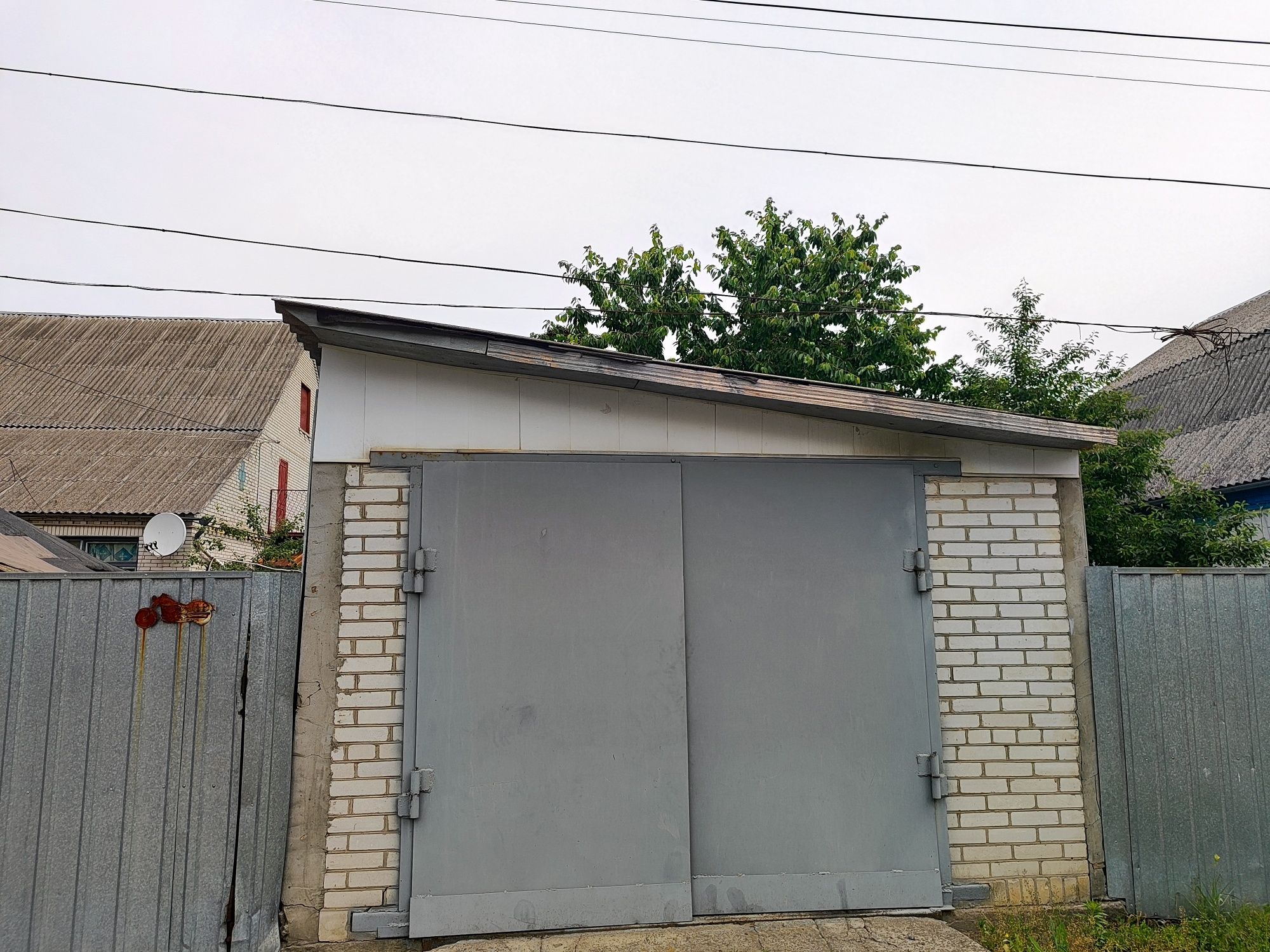 Продам частину будинку зі зручностями
