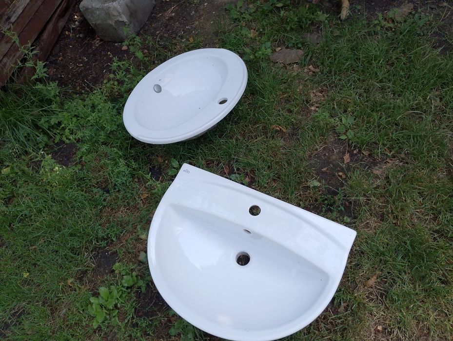 Sprzedam dwie umywalki do łazienki