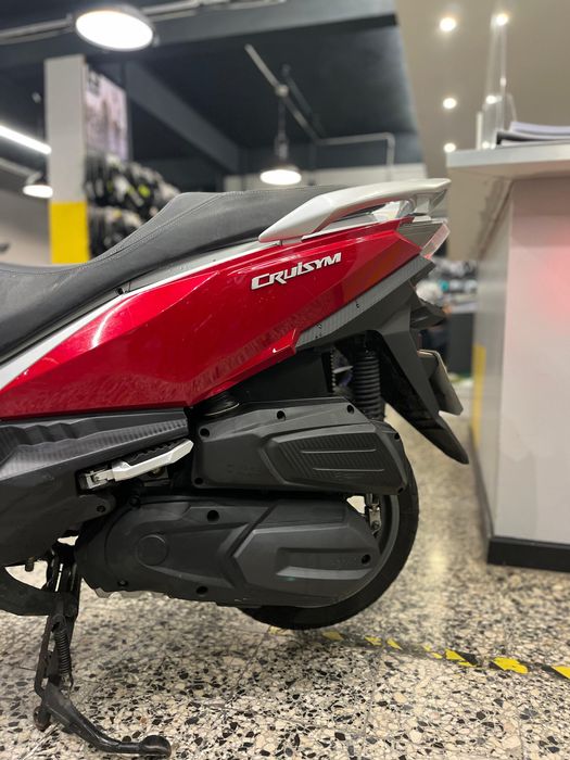 SYM Cruisym 300 de 2019 em Optimo estado, 22000 Kms Distinta, Elegante