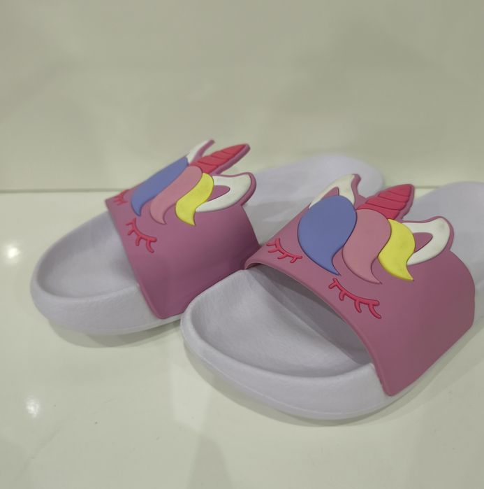 Chinelos Unicórnio Novos da Unit Shoes