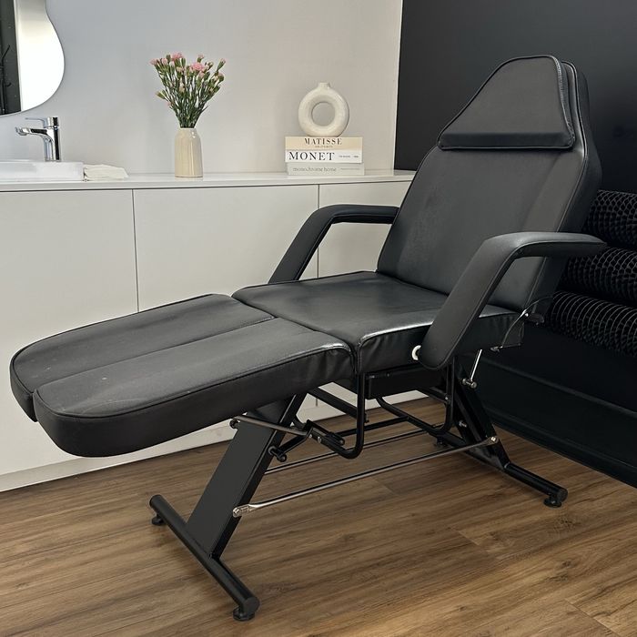 Fotel kosmetyczny, do stylizacji rzęs, masażu, pedicure bądź tatuażu
