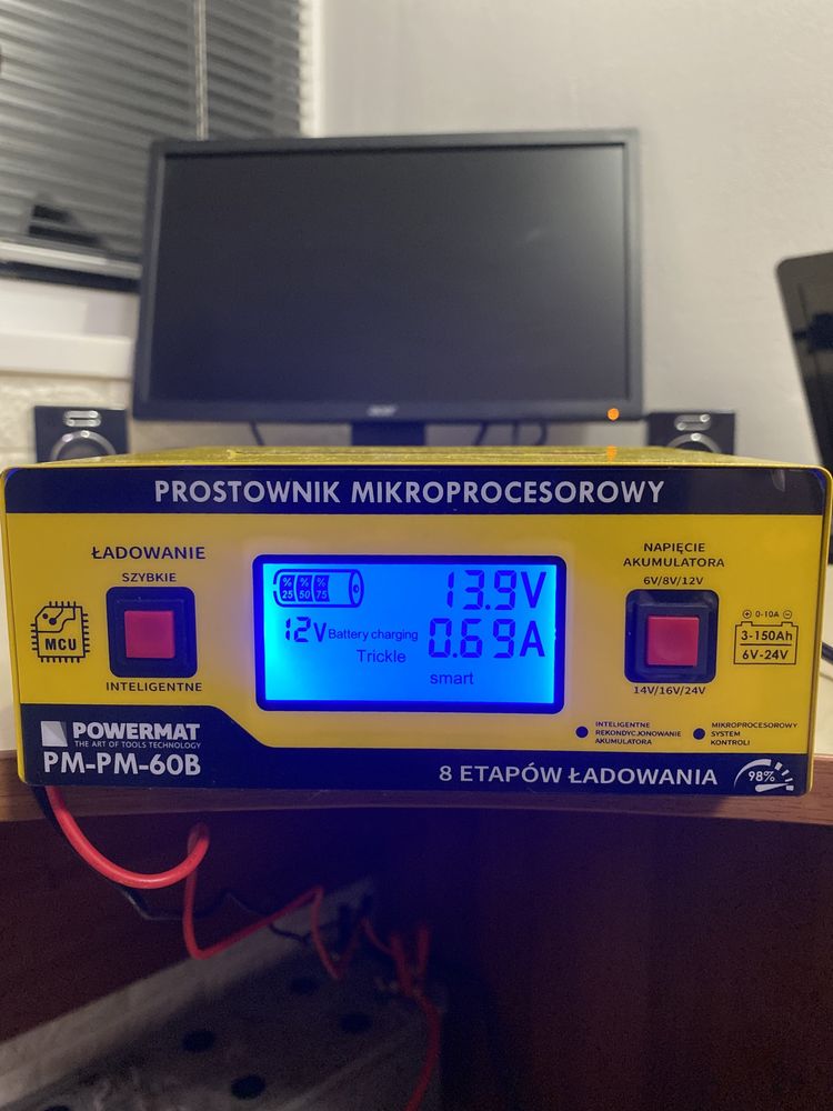 Зарядний пристрій для акумуляторів Powermat 6V - 24V PM-PM-60B
