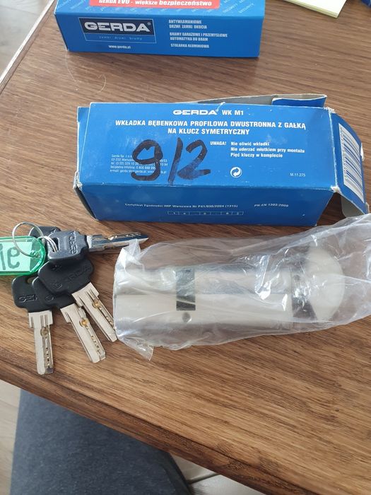 Zamek do drzwi Gerda WK M1 L37/54G z zestawem kluczy