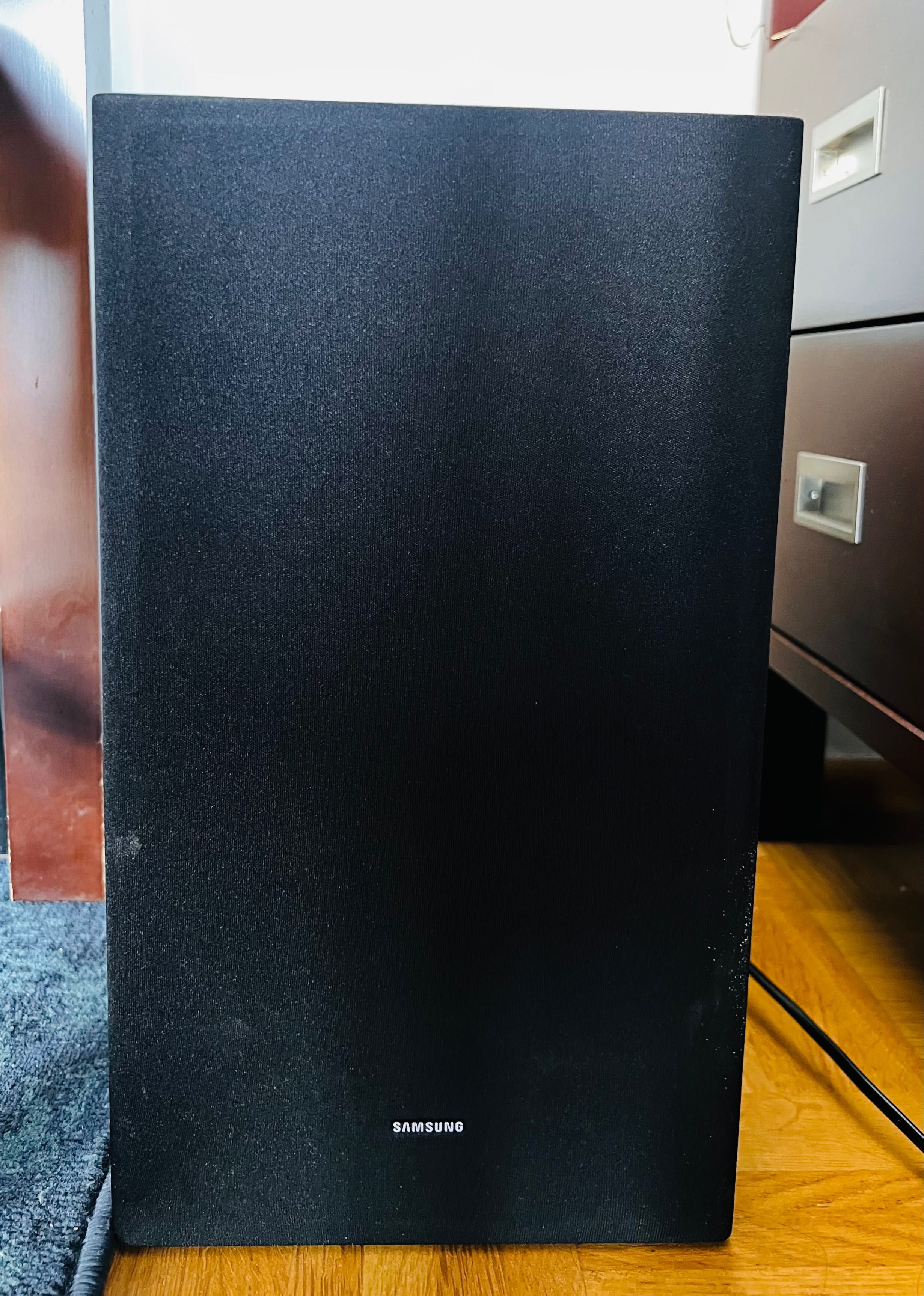 Samsung A550 soundbar & 9200s rear speaker