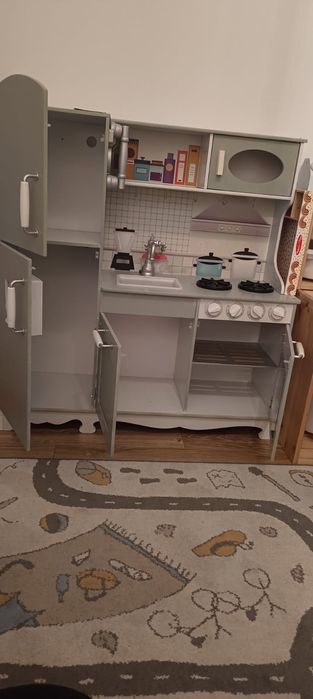 Kuchnia drewniana z dźwiękiem i światłem