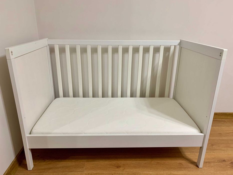 Дитяче ліжко ІКЕА SUNDVIK з матрацем ІКЕА SKÖNAST