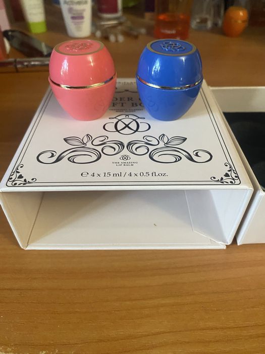 Набор бальзамчиков  косметичекий