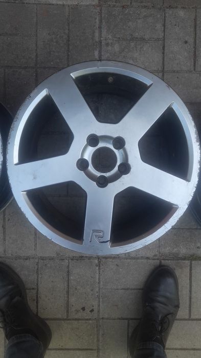 Volvo felgi aluminiowe 17 cali