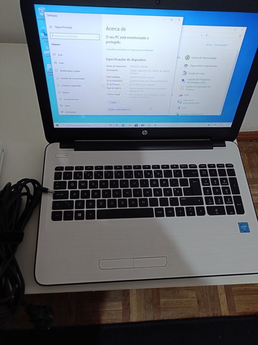 Vendo HP branco como novo