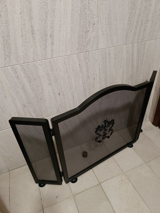 Tampa frente de lareira