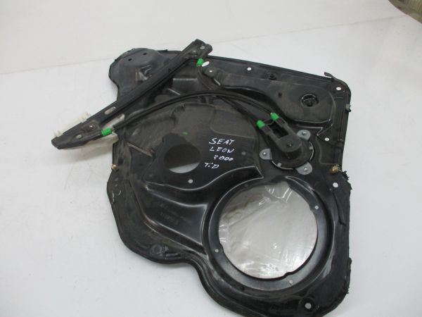 Elevador vidros trás direito SEAT Leon (1M1)