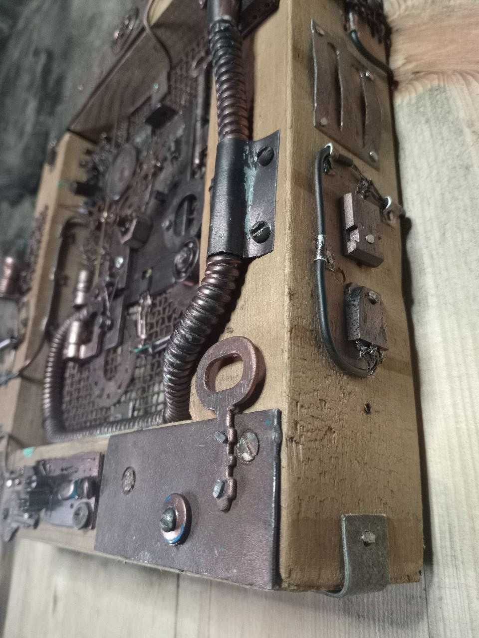 Steampunk. Деревянные настенные часы в стиле стимпанк.