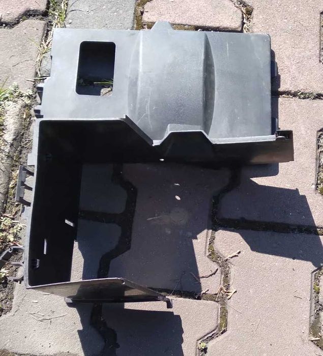 Obudowa, pokrywa akumulatora Ford Focus C-Max