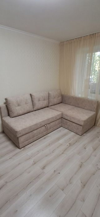 Продам кутовий диван