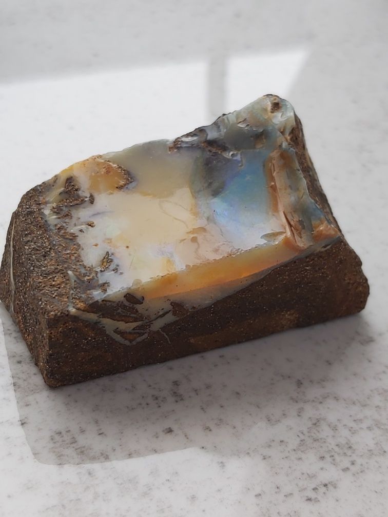 Opal boulder/ Australia - duży kolekcjonerski okaz.