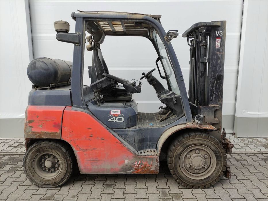 Wózek widłowy Toyota 8FG35, 8FG40, 4 tony, 2016 rok gazowy