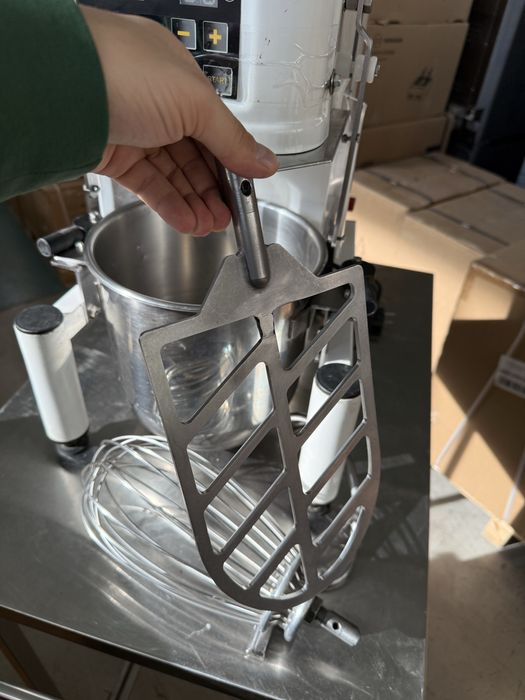 Міксер планетарний промисловий кондитерський Apach (Conti) APL 10B 1ф