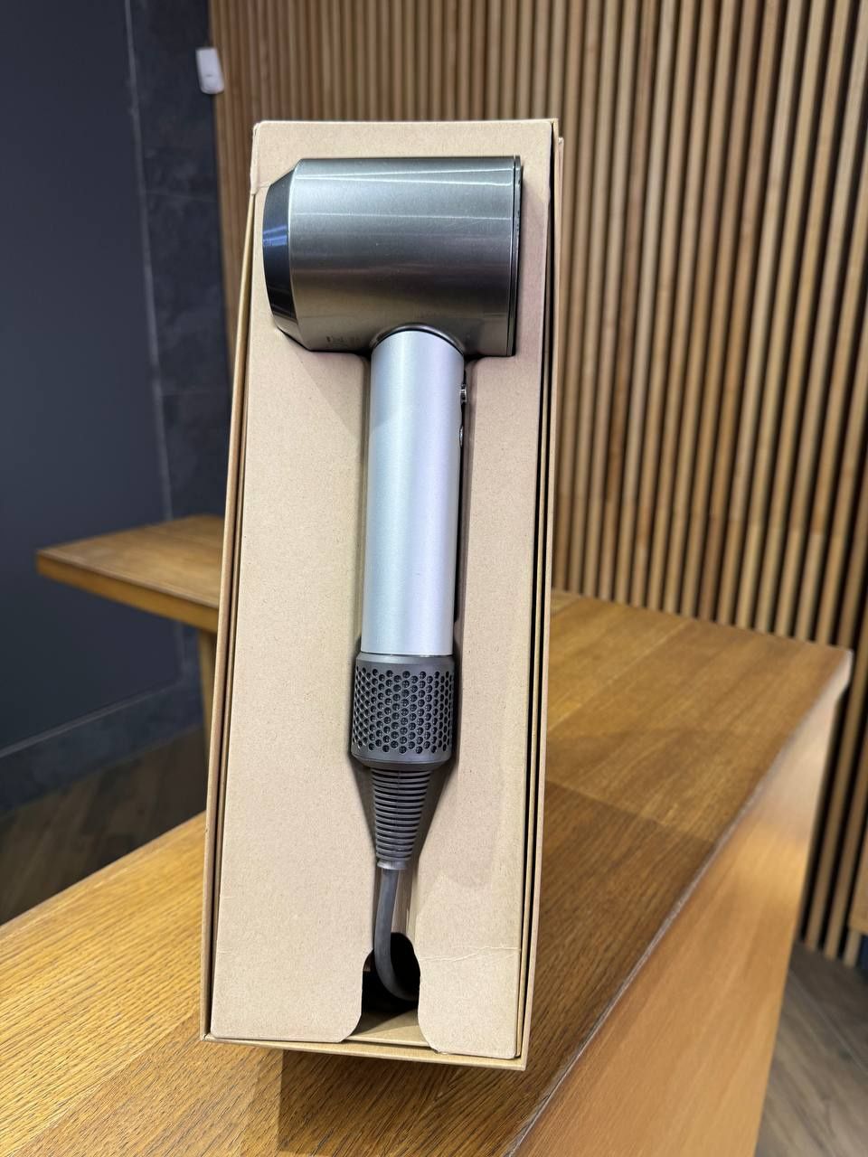 Б/У Фен Dyson HD11 Supersonic Professional Edition