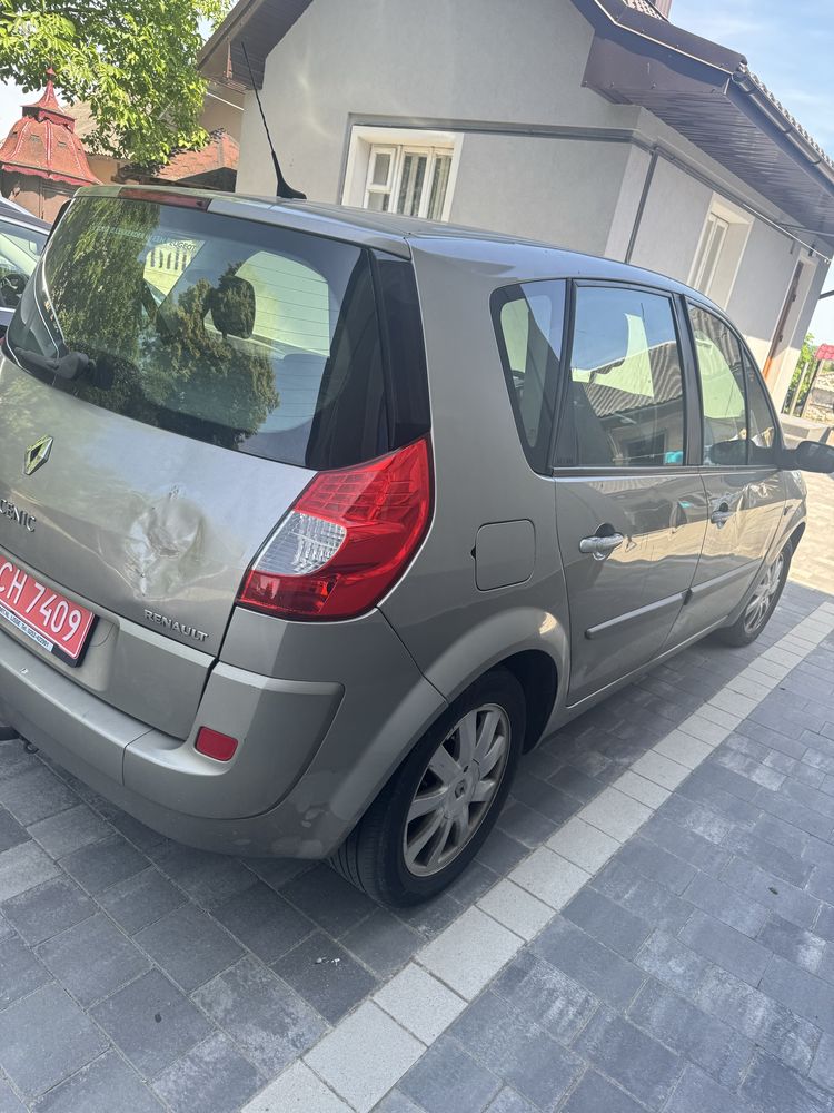 Renault scenik. 1.6 бензин