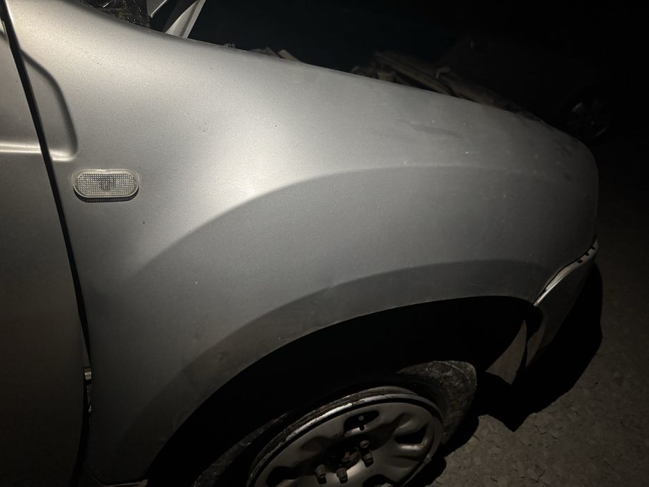 Крила ліве та праве Renault Duster (Дастер) 2011-2018 р.в. Оригінал!