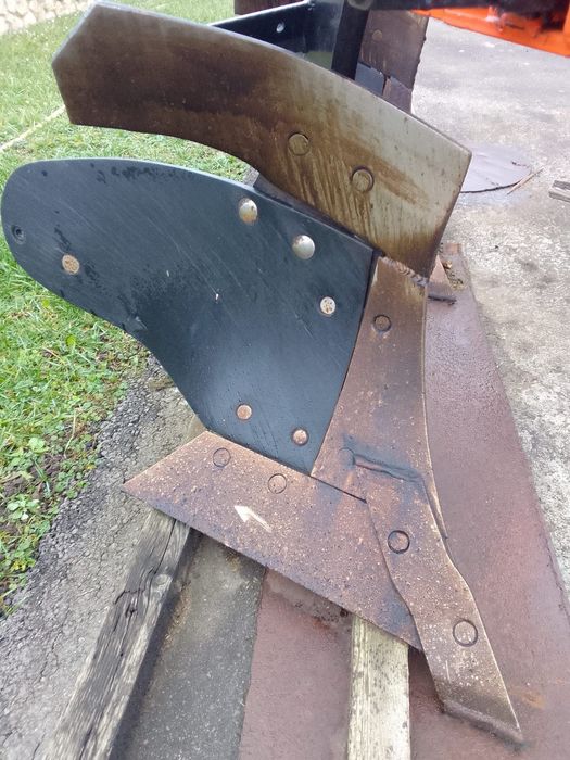 Плуги як в новому стані