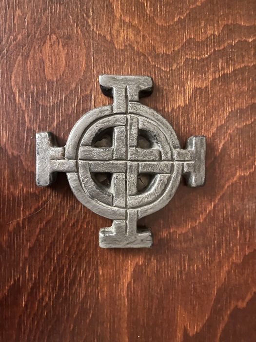 Ręcznie odlewany Celtycki Krzyż Clonmacnoise