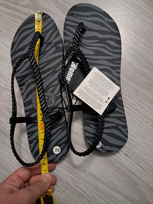 Oddam buty i kartony po butach