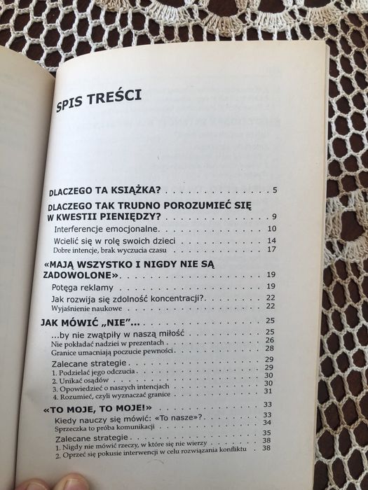 Mamo, kup mi to! - Nessia Laniado