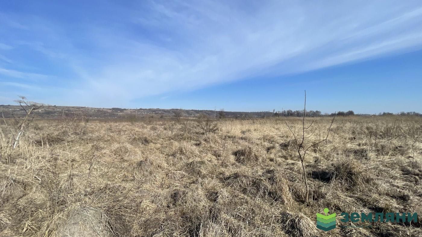Продається ділянка 10 сот під будівництво в с. Підлужжя