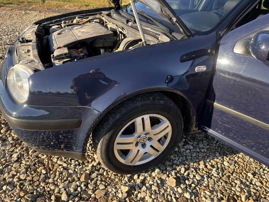 Golf 4.               .