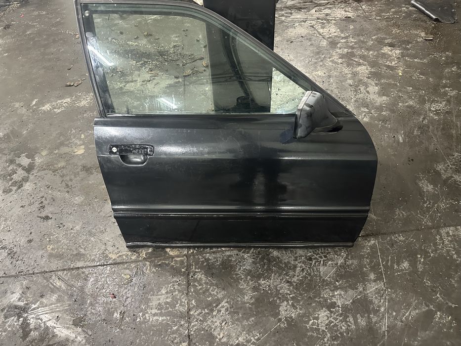 Drzwi pasażera audi 80 b4 prawy przód LZ9U prawe przednie