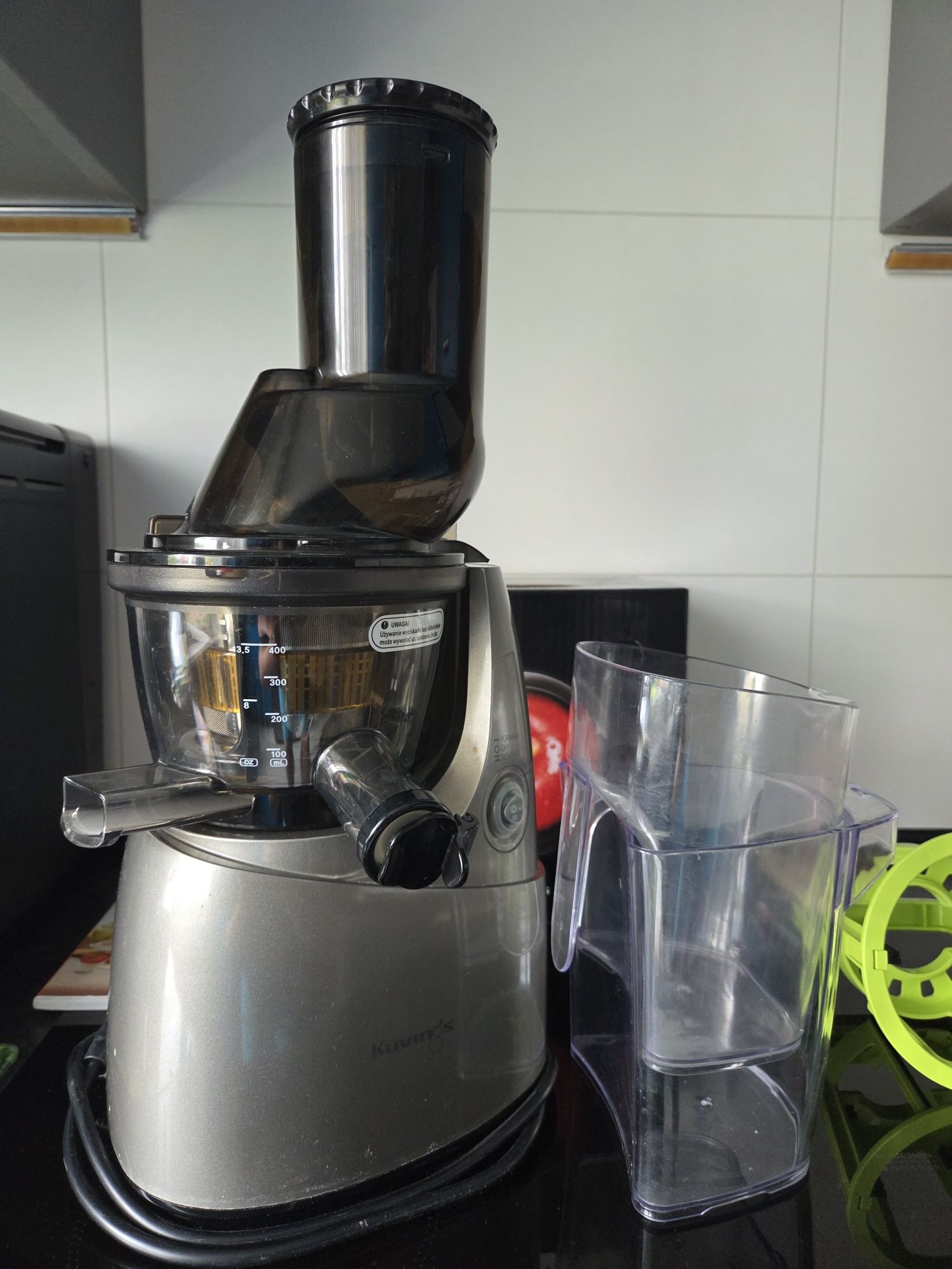 Wyciskarka wolnoobrotowa Kuvings B6000+ Srebrna