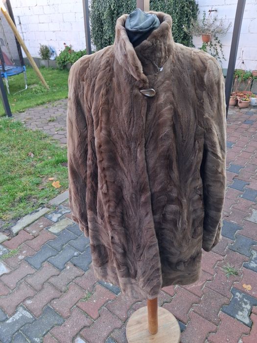 Futerko z depilowanych norek rozmiar 42