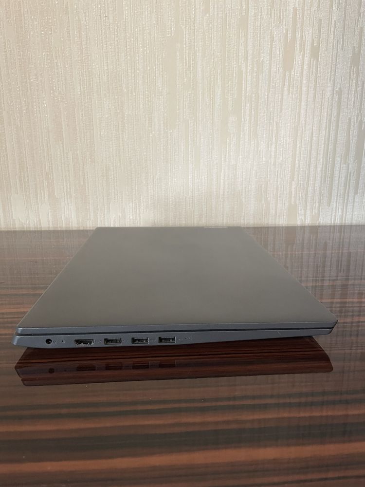 Ігровий ноутбук Lenovo V15-ADA Ryzen 5 12GB DDR4 256GB SSD Win11