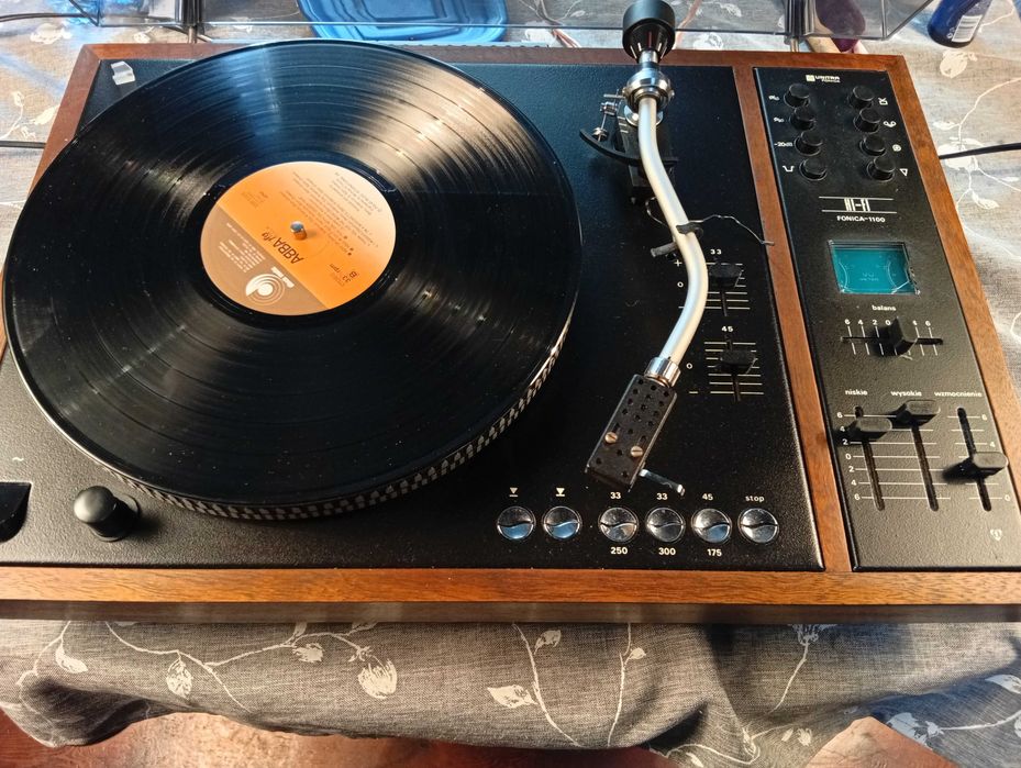 Gramofon Unitra Daniel ze wzmacniaczem Fonica 1100 HIFI STEREO