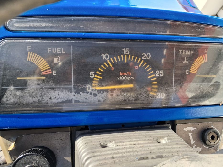 Trator iseki Sial 193 com direção assistida