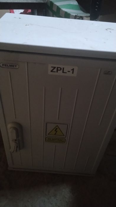 Skrzynka elektryczna na prąd budowlany (prowizorkę)