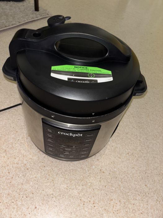 Express Multi-Cooker Crockpot.