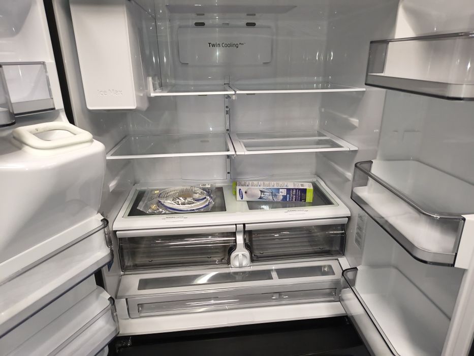 Lodówka SAMSUNG RF23R62E3B1