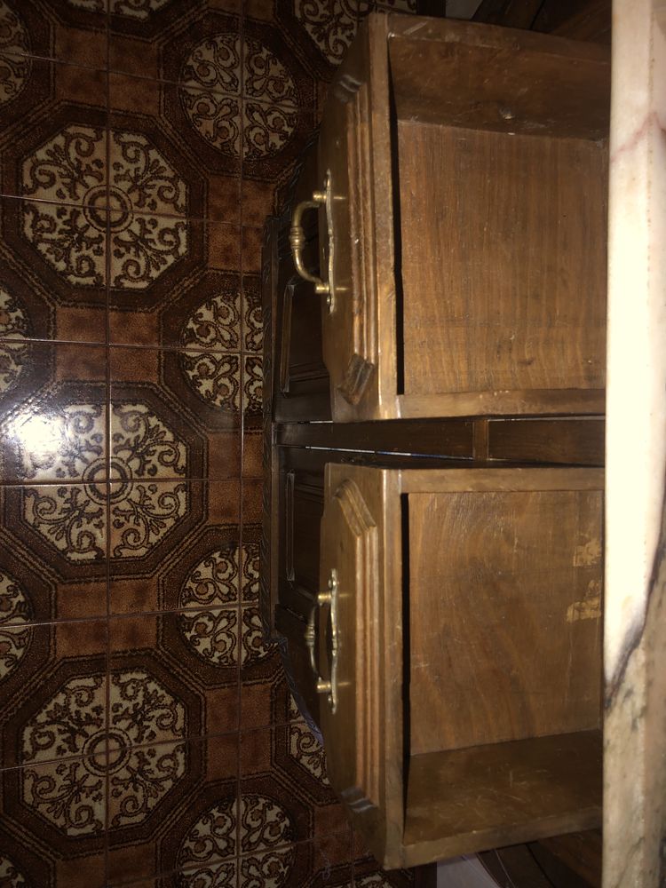 Sapateira com espelho e pedra mármore