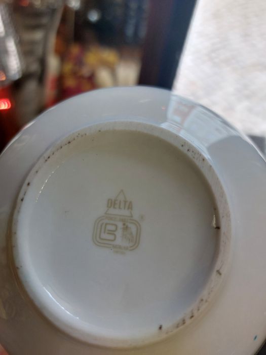 Conjunto de bule e leiteira Delta platina