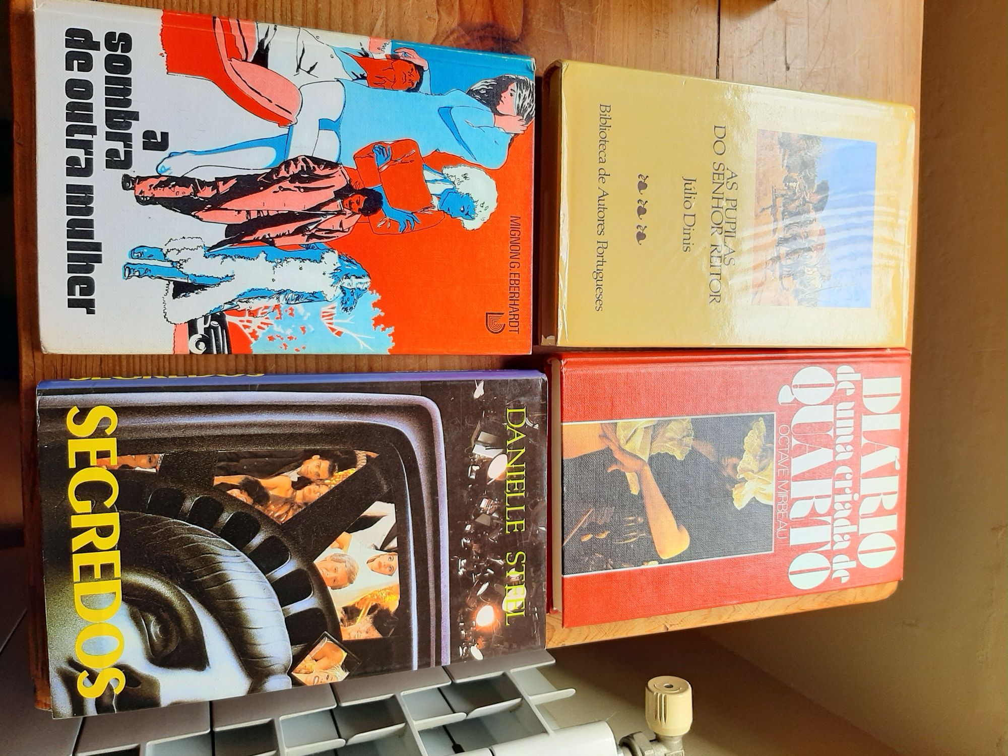 28 livros-Jacques cousteaux,Charlot,saude de A a Z, ver fotos