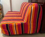 Sofá-cama em bom estado