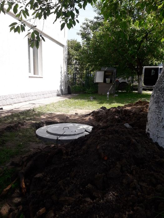 Криниці чистимо,поглиблюємо.