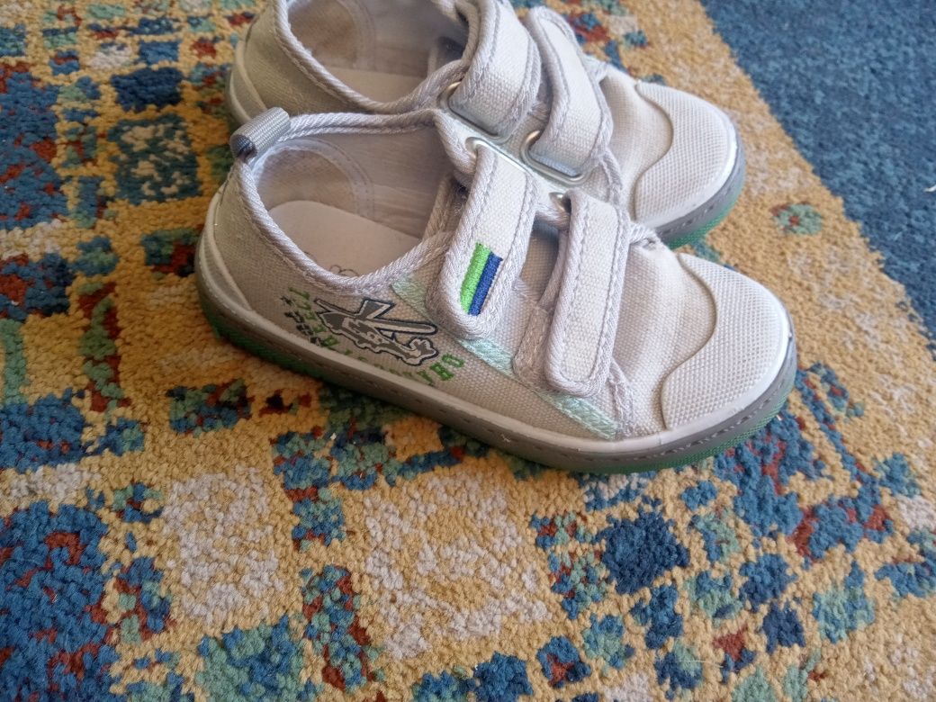 Buty dla dzieci rozmiar 26 używane