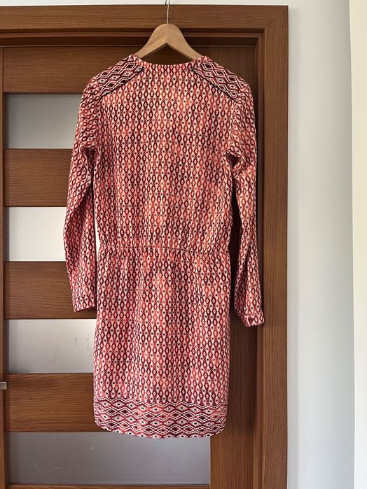 Wzorzysta Sukienka PROMOD z kopertowym dekoltem