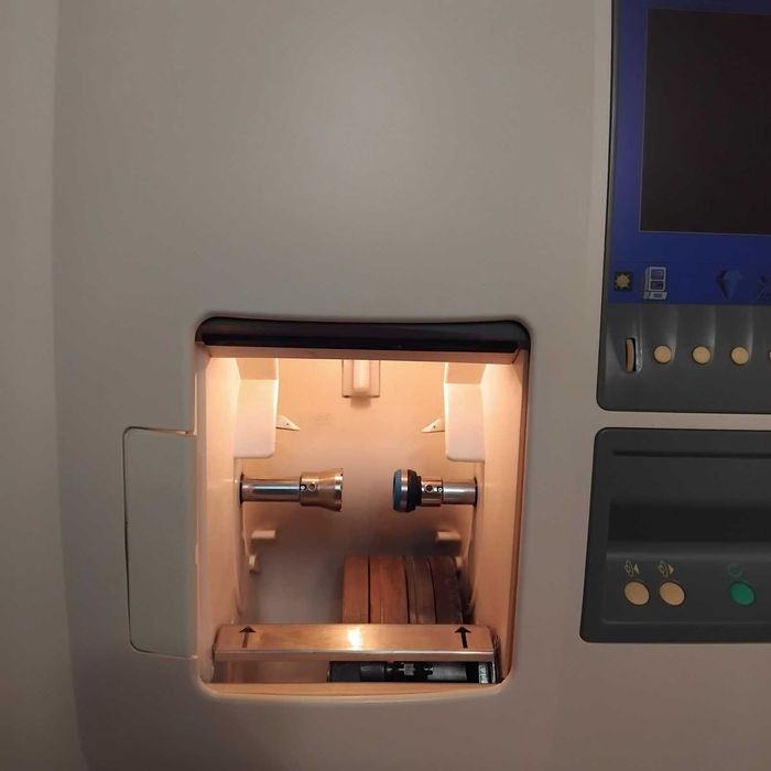 Продам станок для линз Essilor N95